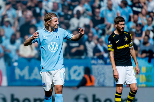 Malmö FFs Sebastian Nanasi jublar