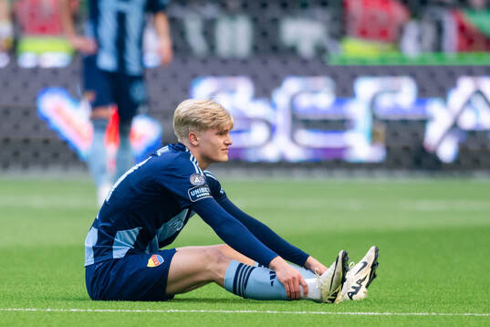 Djurgårdens Lucas Bergvall har ont