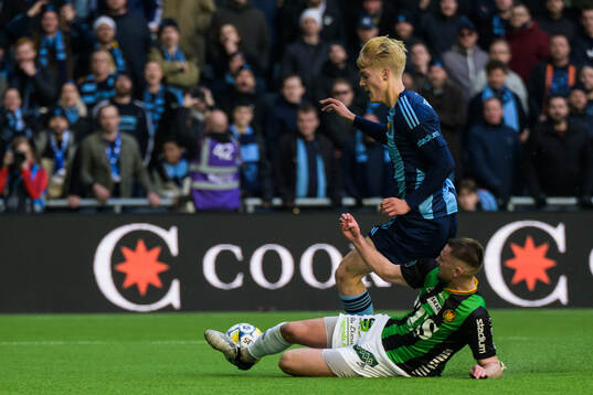 Djurgårdens Lucas Bergvall och GAIS Axel Norén