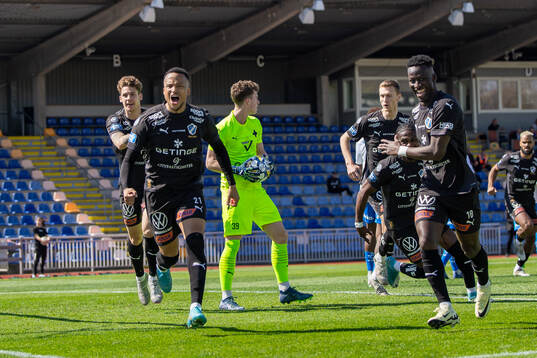 Halmstads Marcus Olsson jublar
