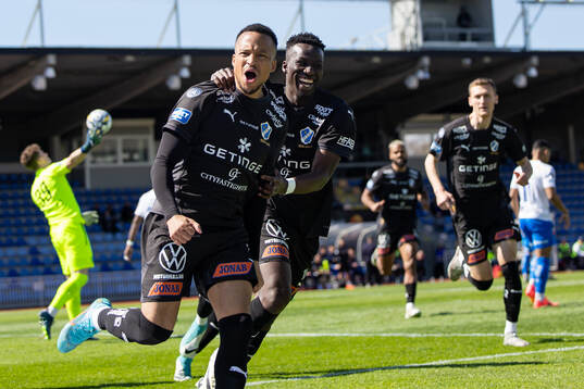 Bläddra bland fler bilder av Fotboll, Allsvenskan, Värnamo - Halmstad