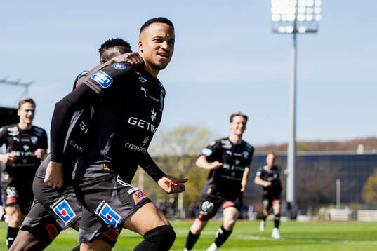 Halmstads Marcus Olsson jublar
