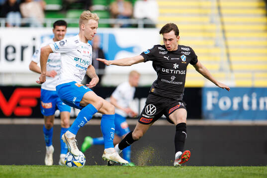 Värnamos Victor Larsson och Halmstads Alex Hall