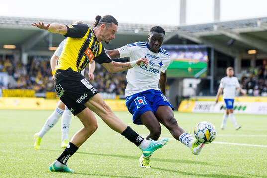 Häckens Amor Layouni och IFK Norrköpings Yahya Kalley