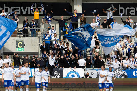 IFK Norrköpings supportrar jublar