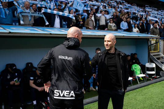 AIKs tränare Henning Berg och Malmö FFs tränare Henrik