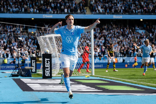 Malmö FFs Erik Botheim jublar