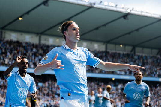 Malmö FFs Erik Botheim jublar