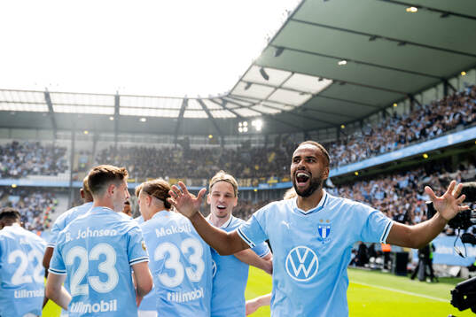 Malmö FFs Isaac Kiese Thelin jublar
