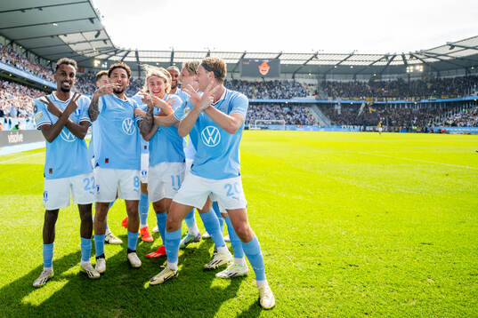 Malmö FFs Taha Ali , Sergio Pena och Sebastian Nanasi