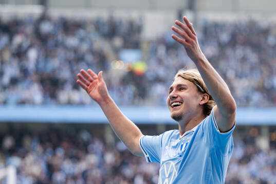 Malmö FFs Sebastian Nanasi jublar