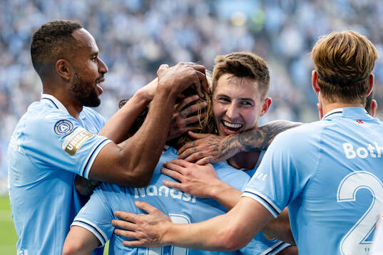 Malmö FFs Isaac Kiese Thelin , Sebastian Nanasi och Lasse