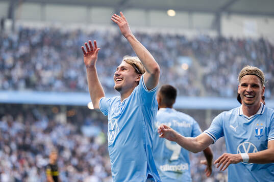 Malmö FFs Sebastian Nanasi jublar