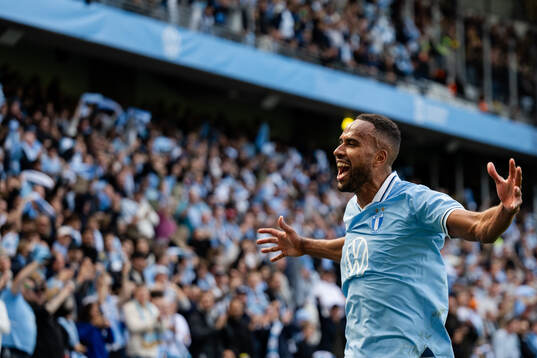 Malmö FFs Isaac Kiese Thelin jublar