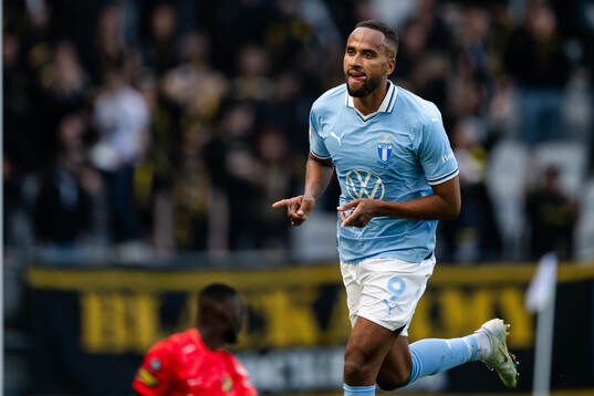 Malmö FFs Isaac Kiese Thelin jublar