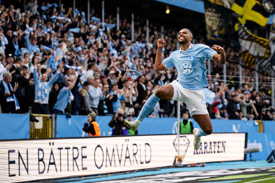 Malmö FFs Isaac Kiese Thelin jublar
