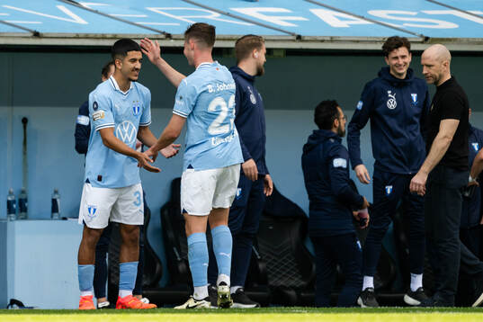 Byte mellan Malmö FFs Zakaria Loukili och Lasse Berg