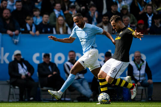 Malmö FFs Isaac Kiese Thelin och AIKs Sotirios