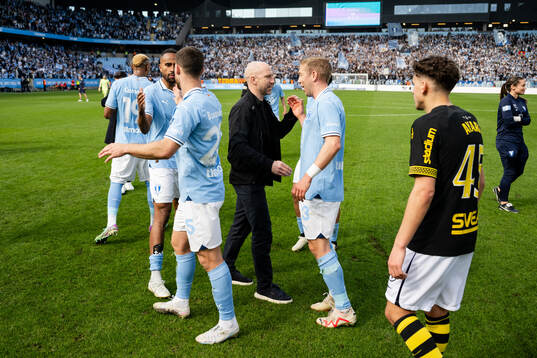 Malmö FFs tränare Henrik Rydström och Anton Tinnerholm