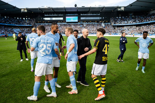 Malmö FFs Isaac Kiese Thelin , Anton Tinnerholm och