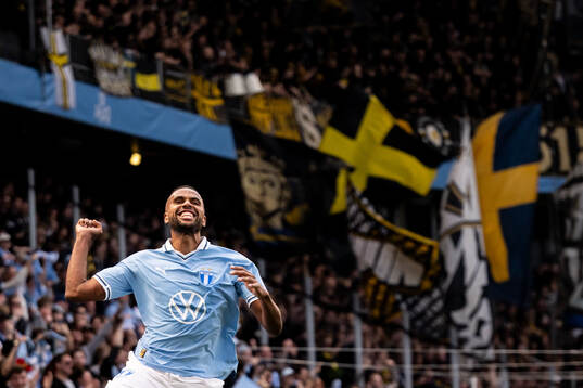 Malmö FFs Isaac Kiese Thelin jublar