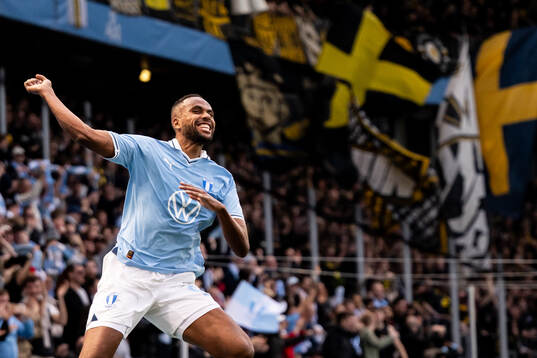Malmö FFs Isaac Kiese Thelin jublar