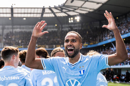 Malmö FFs Isaac Kiese Thelin jublar
