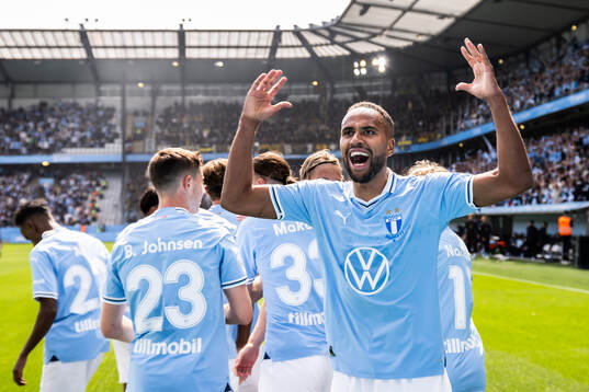 Malmö FFs Isaac Kiese Thelin jublar