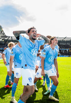 Malmö FFs Sergio Pena jublar
