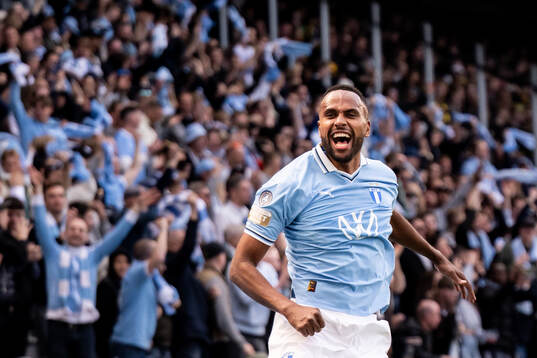 Malmö FFs Isaac Kiese Thelin jublar