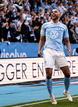 Malmö FFs Isaac Kiese Thelin jublar