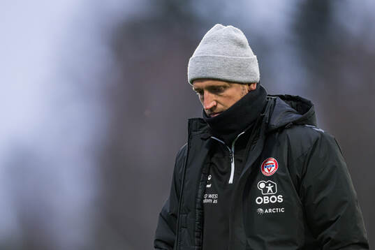 Johannes Moesgaard, head coach of KFUM, looks dejected