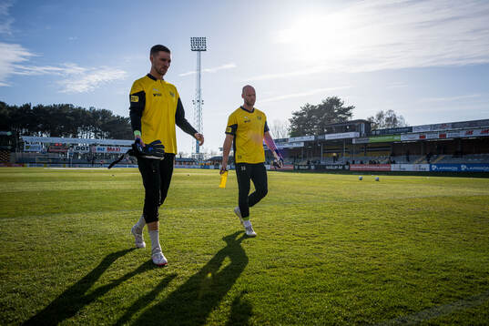Mjällbys målvakt Noel Törnqvist och målvakt Alexander