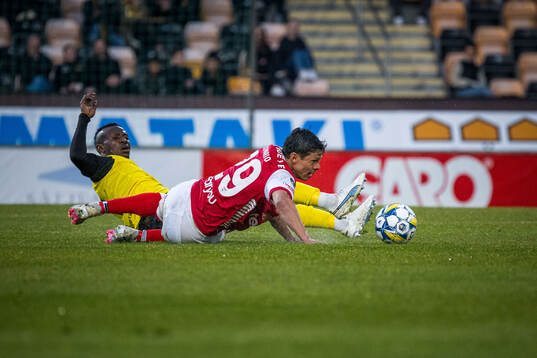 Mjällbys Silas Nwankwo och Kalmars Romario Pereira Sipiao