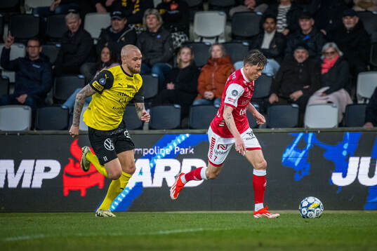 Mjällbys Adam Ståhl och Kalmars Kevin Jensen