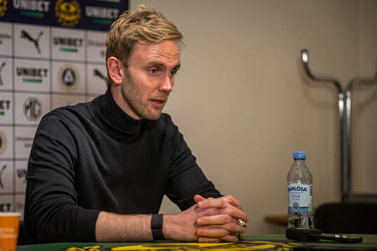Kalmars tränare Henrik Jensen deppar