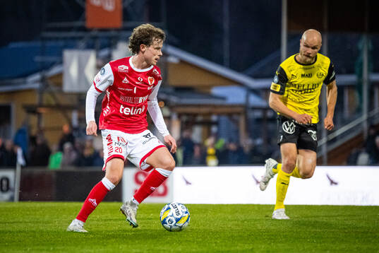 Kalmars Jacob Trenskow och Mjällbys Viktor Gustafson