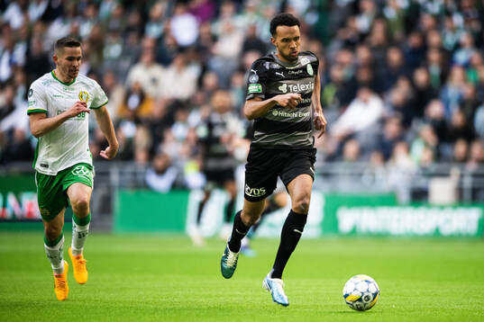 Hammarbys Oscar Johansson Schellhas och Västerås Alex