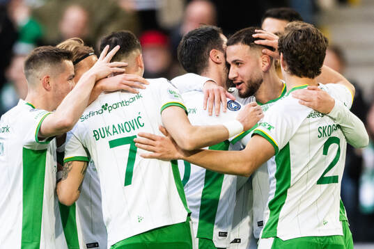 Hammarbys Abdelrahman Boudah Saidi jublar med lagkamrater