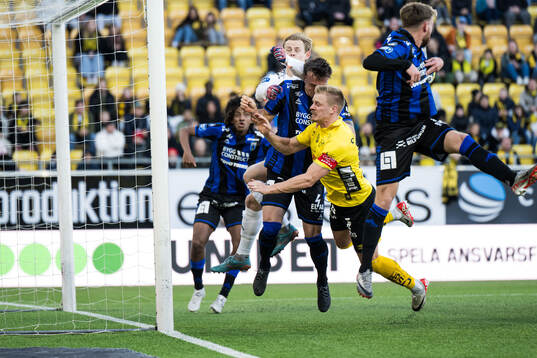 Sirius målvakt Jakob Tånnander och Elfsborgs Per Frick