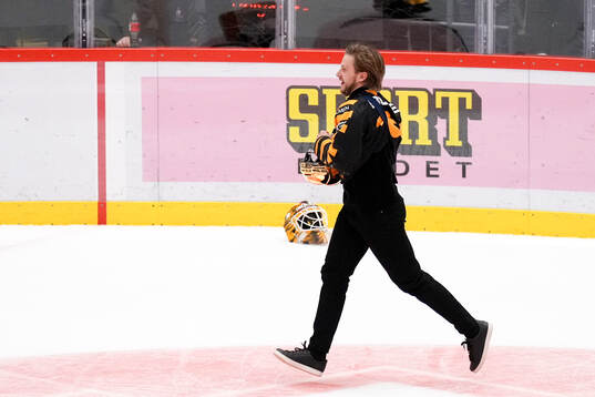 Skellefteås Jonathan Pudas jublar