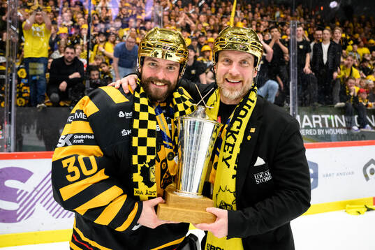 Skellefteås målvakt Gustaf Lindvall och målvaktstränare