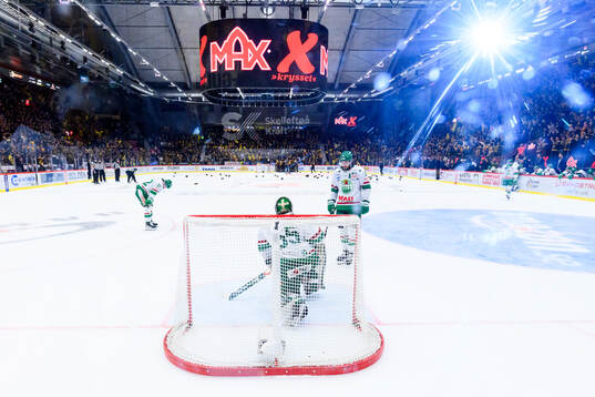 Rögles målvakt Christoffer Rifalk och Dennis Everberg