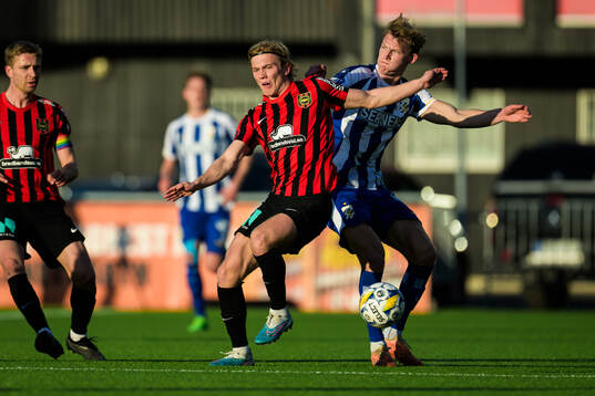 Brommapojkarnas Alexander Jensen och IFK Göteborgs Laurs