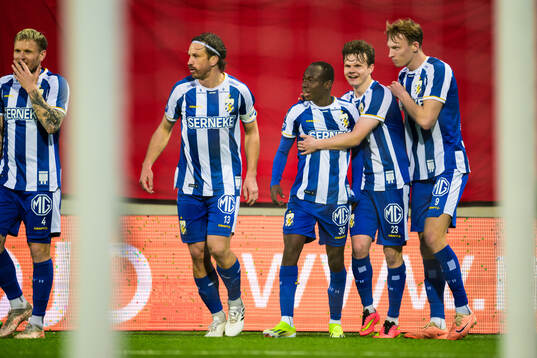 IFK Göteborgs Gustav Svensson, Malick Junior Yalcouye,