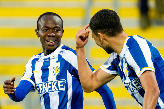 IFK Göteborgs Malick Junior Yalcouye och Thomas Santos