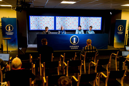 Malmö FFs tränare Henrik Rydström, Pontus Jansson och