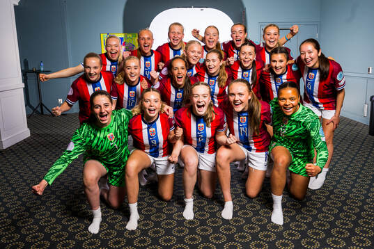 Bläddra bland fler bilder av Football, U17, Norway, Portraits