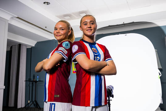 Anny Kerim-Lindland and Tomine Enger of the Norwegian U17