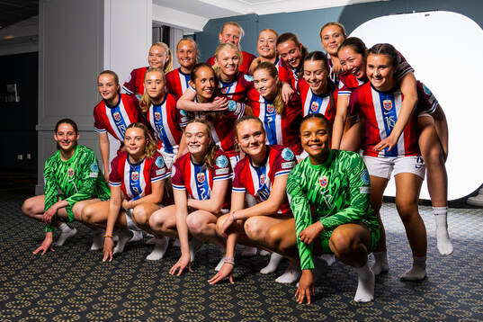 Players of the Norwegian U17 national football team poses